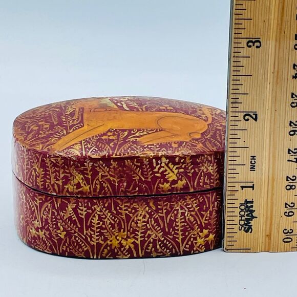 Vintage Hand Painted Wooden Laquered Unique Unicorn Trinket Box Kashmir 1940s - Picture 9 of 11